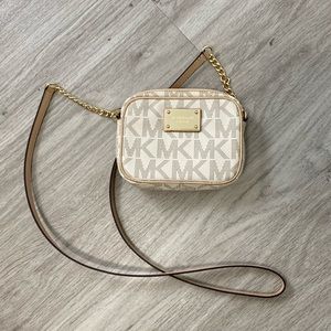 Small Michael Kors crossbody